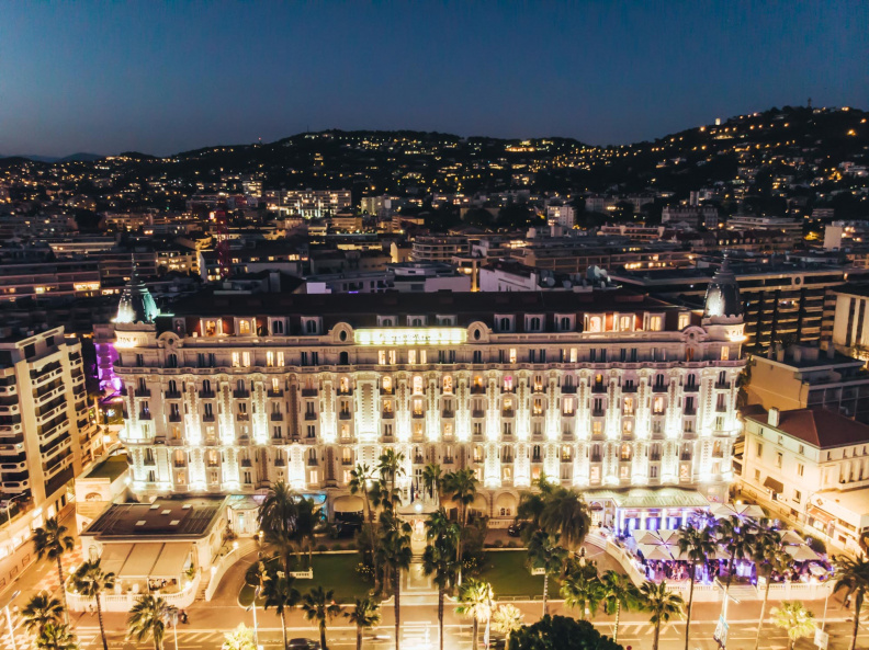 cannes corporate tf NEUARTIG180926 2000 - cannes_corporate_tf_NEUARTIG180926_2000.jpg cannes_corporate_tf_NEUARTIG180926_2000.jpg